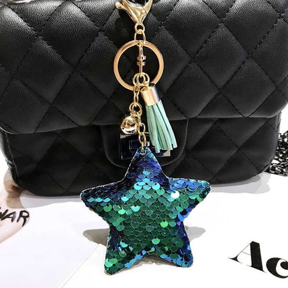 **SAIGE* Green Sequin Star Pendant Car Keychain - Picture 1 of 2